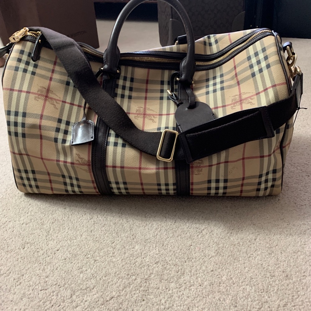 Authetic Burberry Duffle Bag
